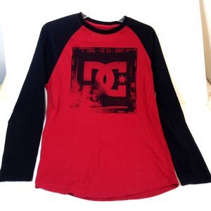 DC Comics Long Sleeve 2-Tone Graphic T Shirt Adult Medium Easy Care Black & Red